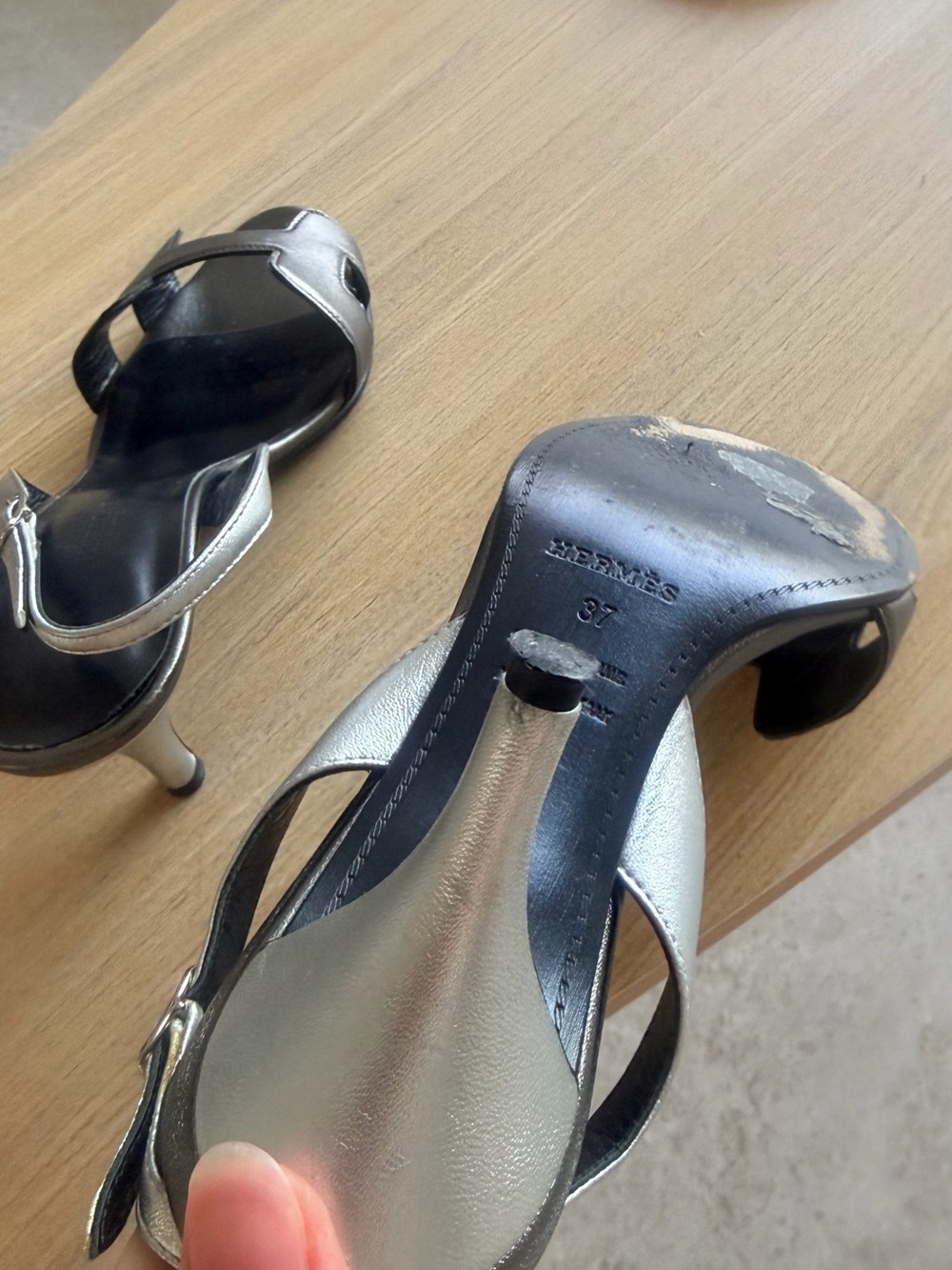 Hermès Oasis Slingback Sandals – Size 37 - Picture 6 of 11